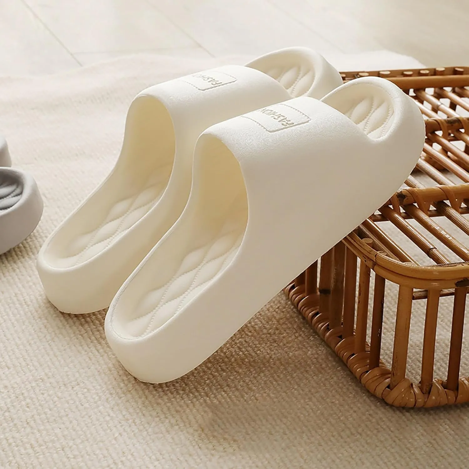 Bathroom Slippers Men Womens Slides Slides for Men for Women Indoor Outdoor Indoor Soft Sole Slippers