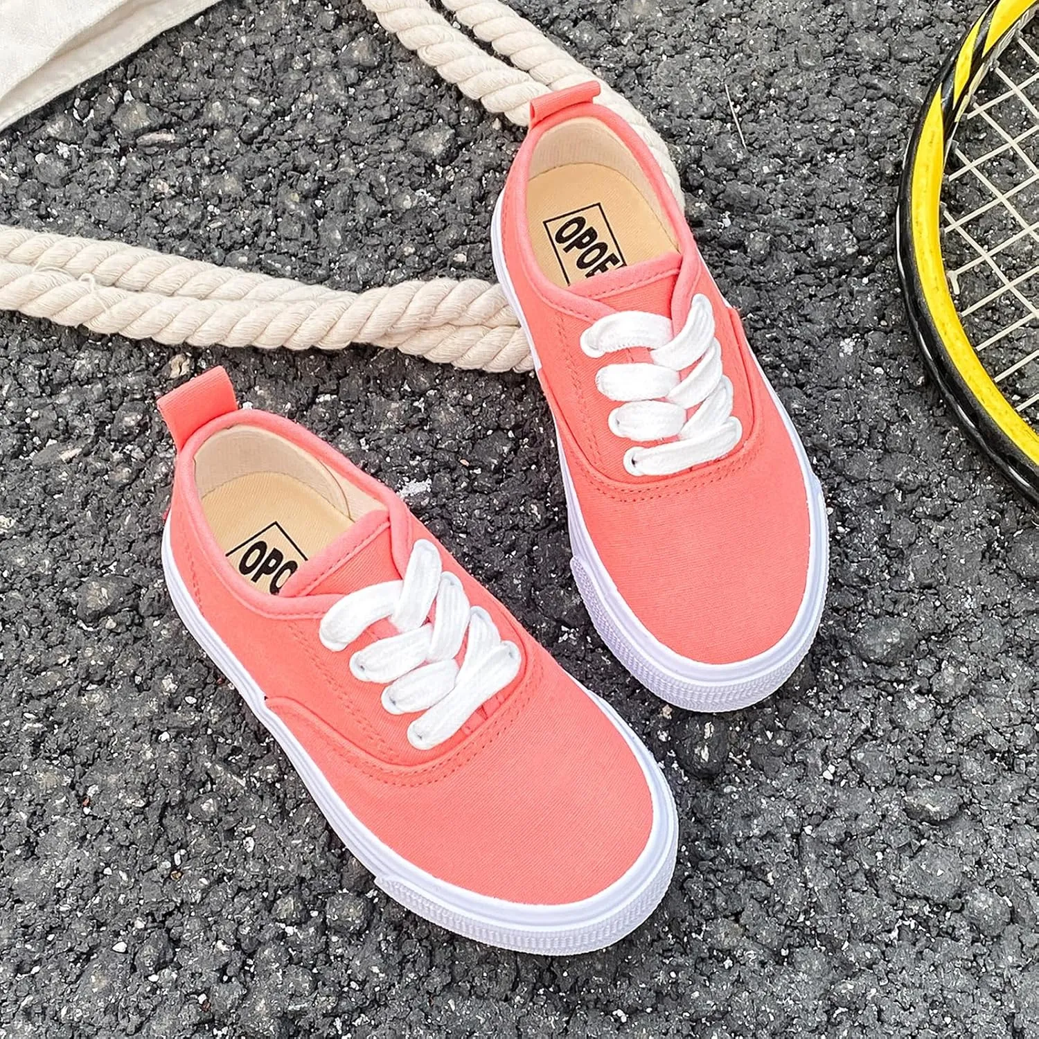 Boys and Girls Low Top Sports Shoes Lace up Canvas Children's Shoes Comfortable and Lightweight Skateboarding Shoes