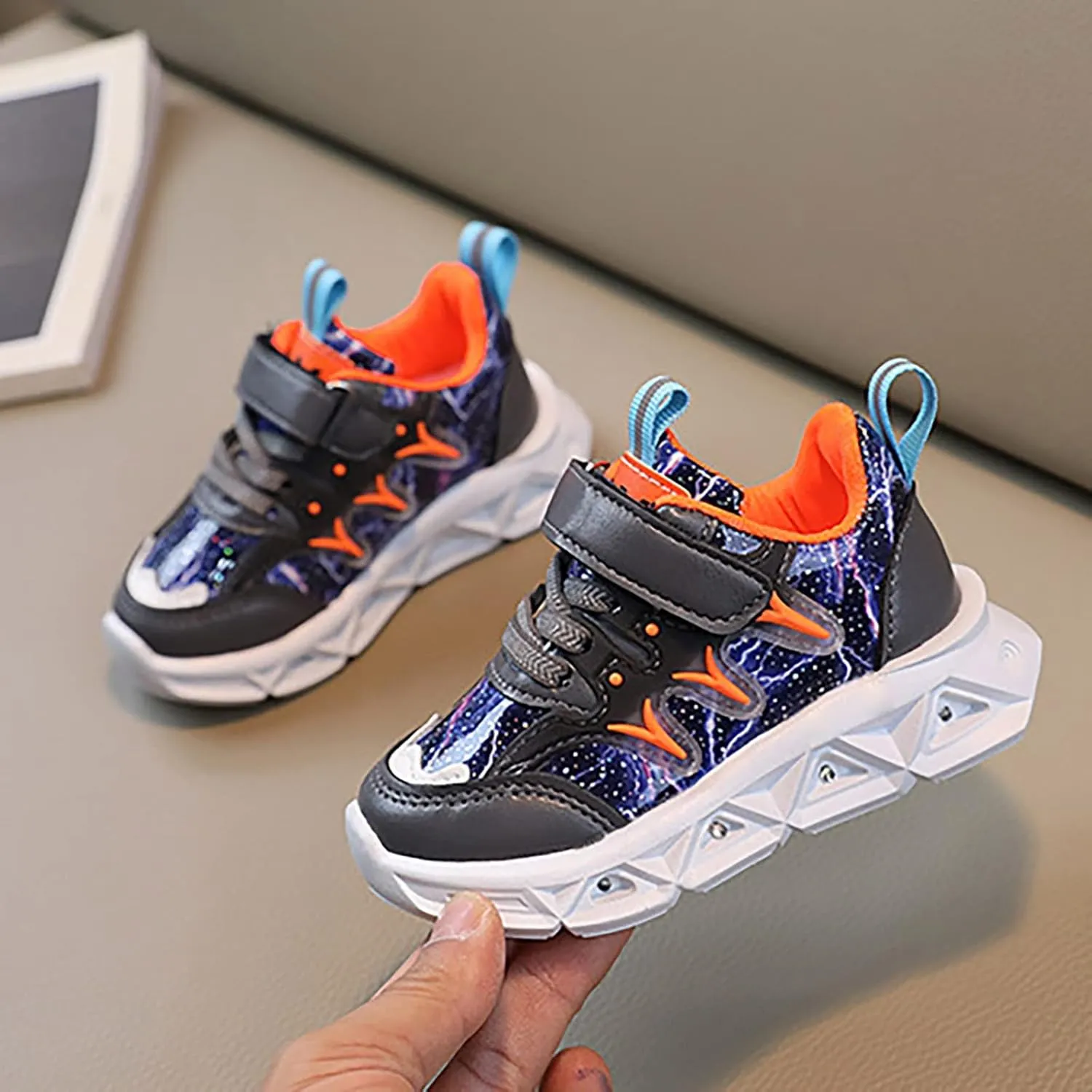 Children's LED Sneakers Leather Reflective Breathable Soft Sole Lace up Shoes Collision Color Tights Shoes
