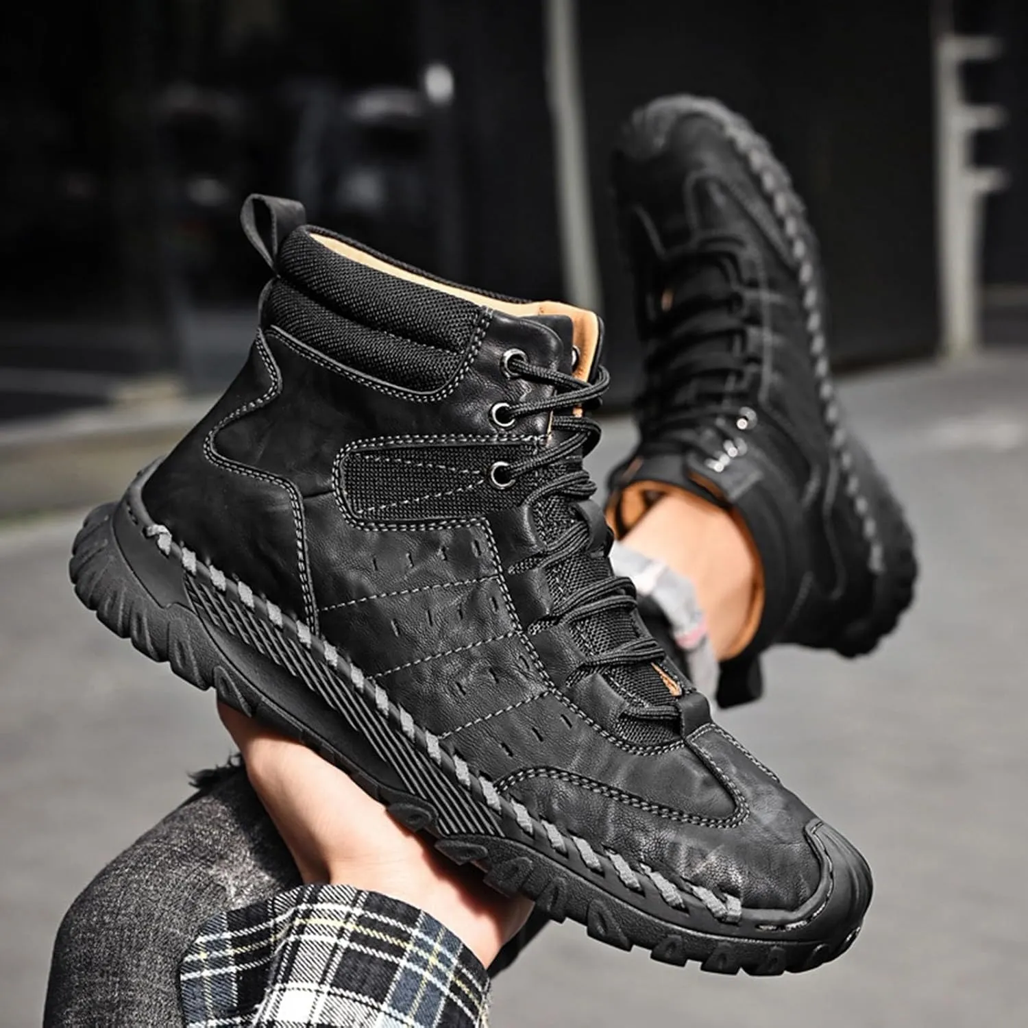 Men Work Boots Steel Toe Hiking Sneakers Warm Fur Lined Womens Safety Toe Shoes Soft Toe Work Botas Soft Toe Non Slip Rubber Sole Hike Grounded Footwear