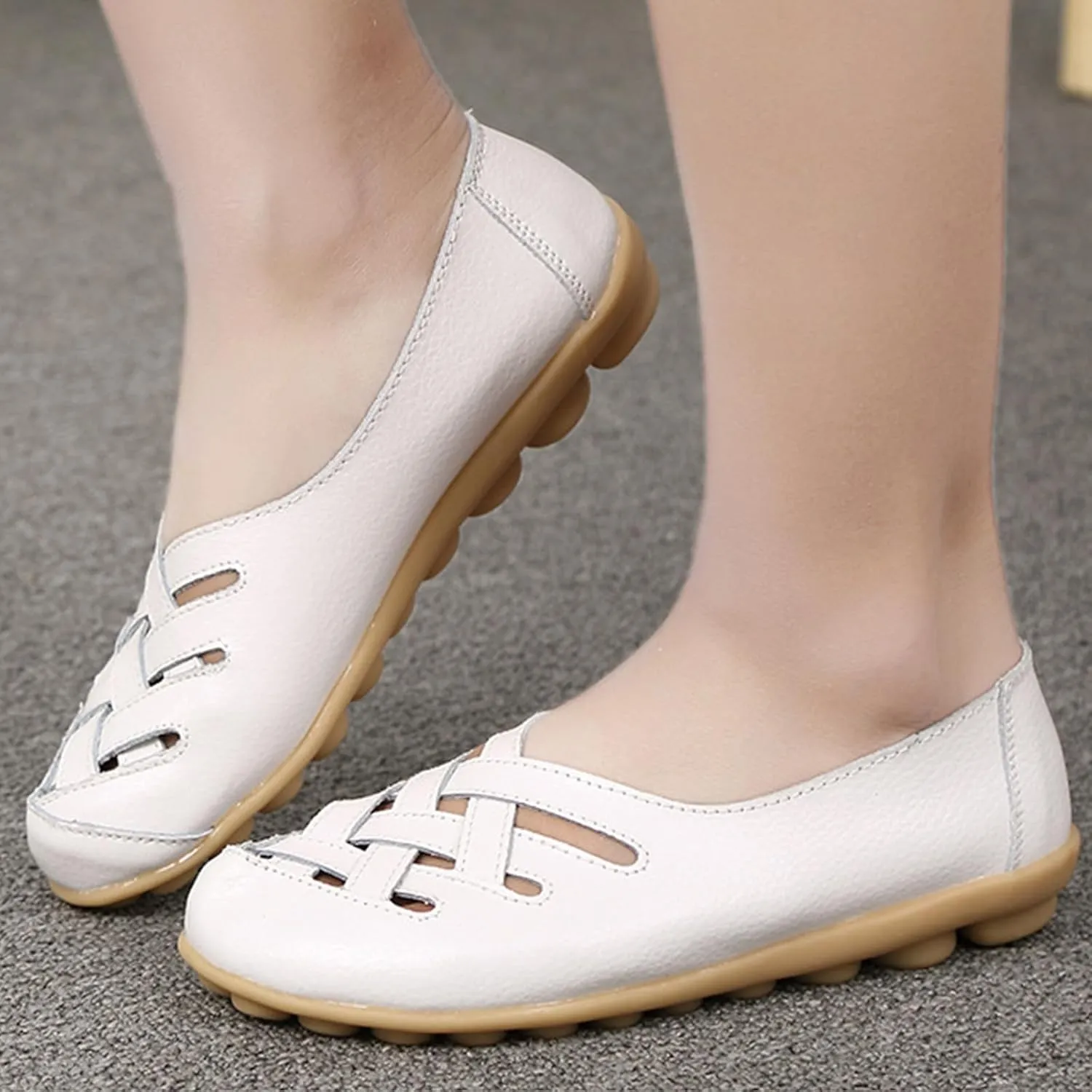 Women's Comfort Walking Casual Flat Loafer Orthopedic Breathable Leather Comfortable Hollow Soft Flats Sandals Vacation Walking Shoes Women Slip-On Indoor Outdoor