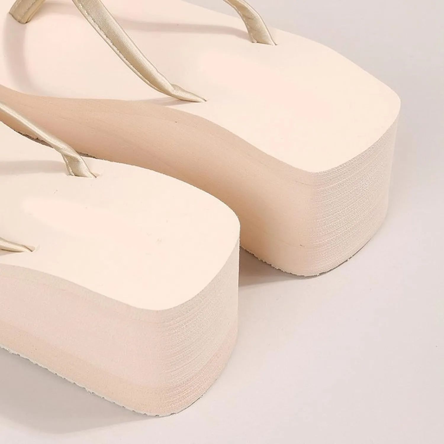Women's Fashion Slope Heel Thick Bottom Heightening Solid Color Spring and Summer Beach A Foot Casual Flip Flops